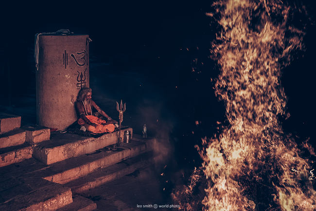 Leo Smith Photo Video: Leo Smith World Photo: Travel, Documentary & Landscape Photography and Video - A Sadhu during Holi Festival, Varanasi India